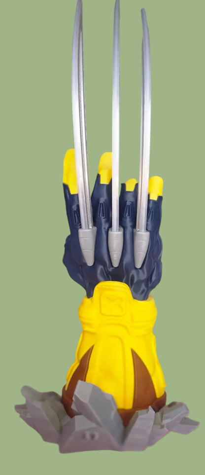 Wolverine-Inspired Claw Gaming Controller Stand
